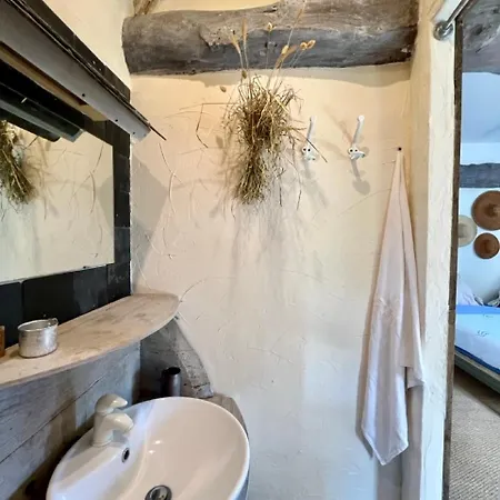 D'hotes Manoir Du Chene Bed & Breakfast *