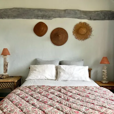 D'hotes Manoir Du Chene Bed & Breakfast